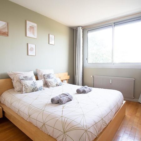 Appartement Spacieux Avec Balcon Bourg-en-Bresse Bagian luar foto